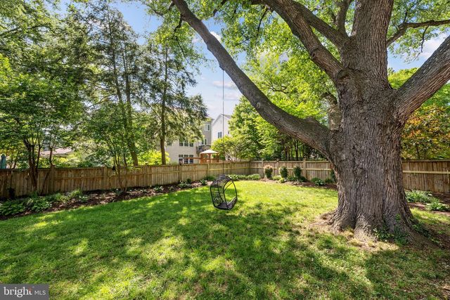 132 S GARFIELD ST, Arlington, VA 22204