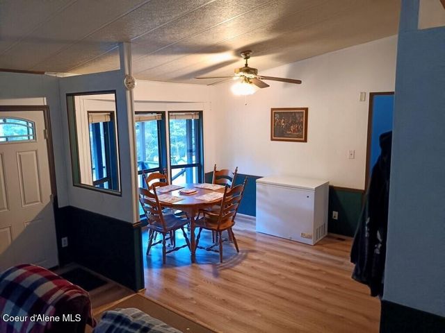 638 Pinewood Ln, Cocolalla, ID 83813