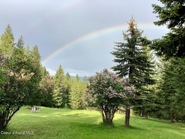 638 Pinewood Ln, Cocolalla, ID 83813