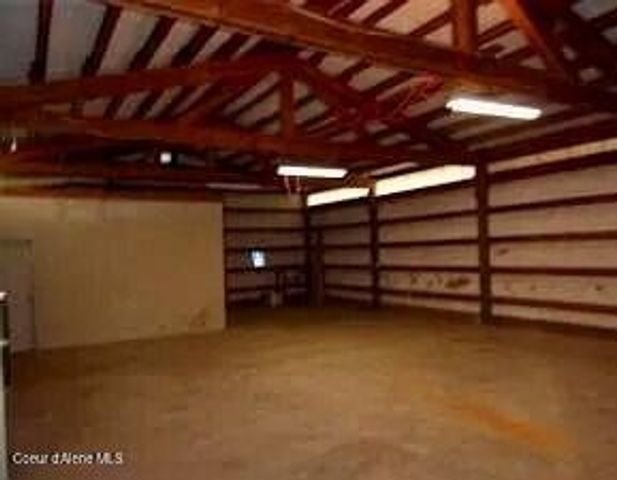 638 Pinewood Ln, Cocolalla, ID 83813