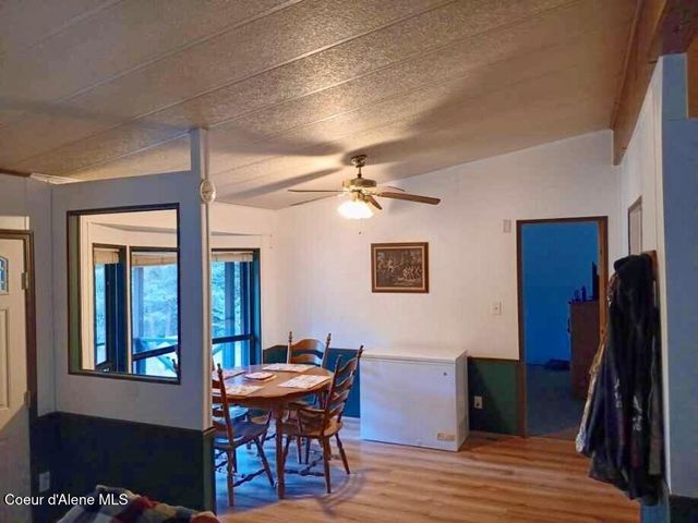 638 Pinewood Ln, Cocolalla, ID 83813