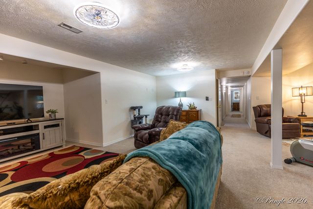 3507 Quail Run Road, West Plains, MO 65775