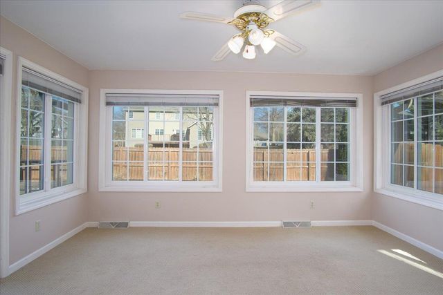 498 N Arthur Circle, Verona, WI 53593