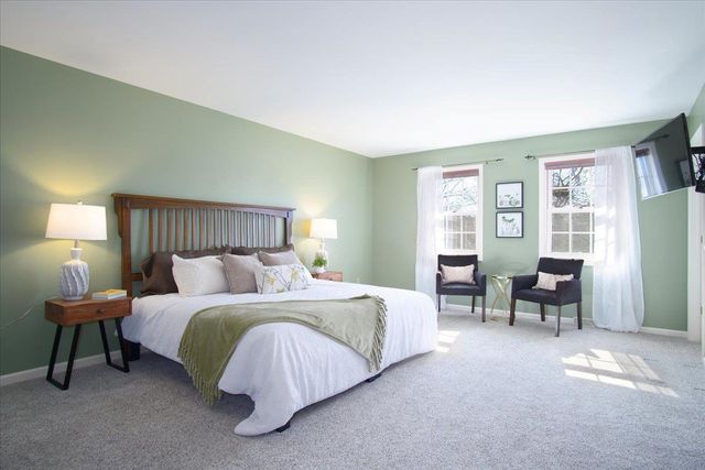 498 N Arthur Circle, Verona, WI 53593