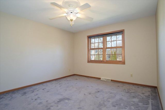 498 N Arthur Circle, Verona, WI 53593