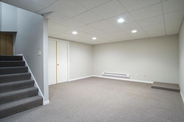 498 N Arthur Circle, Verona, WI 53593