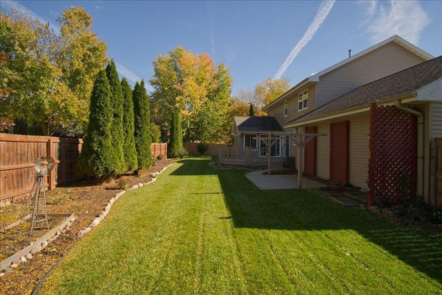 498 N Arthur Circle, Verona, WI 53593