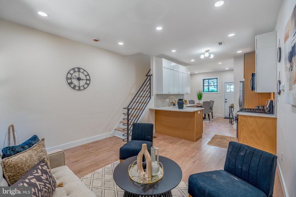 1405 N CORLIES ST, Philadelphia, PA 19121 — photo 4