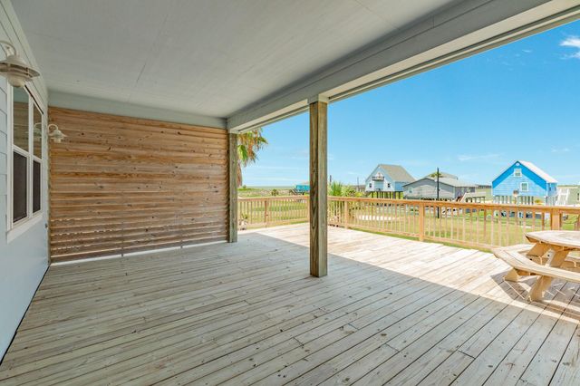 13219 Jolly Roger, Freeport, TX 77541