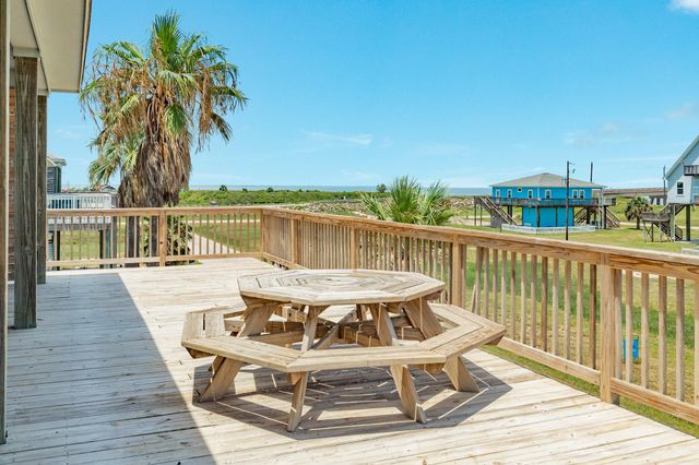13219 Jolly Roger, Freeport, TX 77541