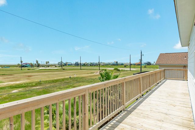 13219 Jolly Roger, Freeport, TX 77541