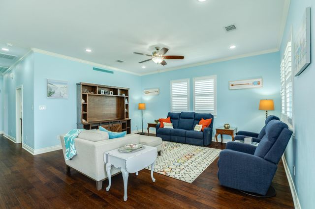 13219 Jolly Roger, Freeport, TX 77541