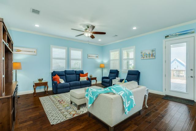 13219 Jolly Roger, Freeport, TX 77541