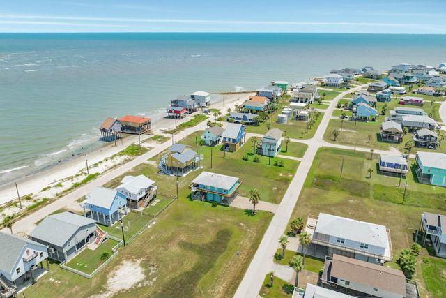 13219 Jolly Roger, Freeport, TX 77541