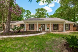 323 Spring Woods Drive, Spring, TX 77386