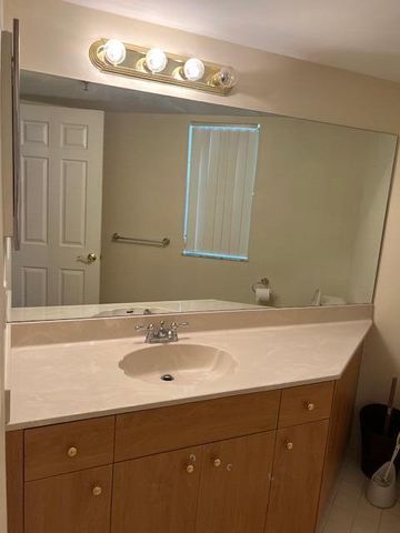 19800 Sandpointe Bay 104, Tequesta, FL 33469