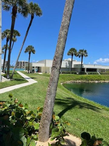 19800 Sandpointe Bay 104, Tequesta, FL 33469