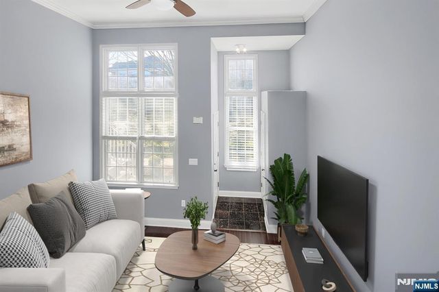 392 Kingston Court, West New York, NJ 07093