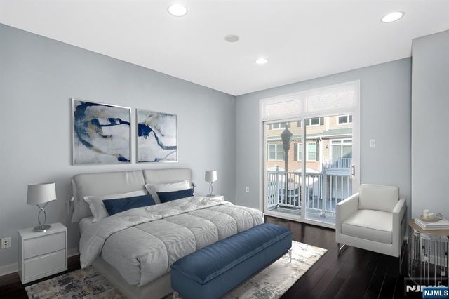 392 Kingston Court, West New York, NJ 07093