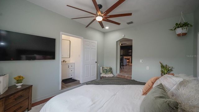 4739 BAYWOOD POINT DRIVE S, Gulfport, FL 33711