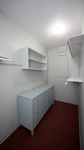 4739 BAYWOOD POINT DRIVE S, Gulfport, FL 33711