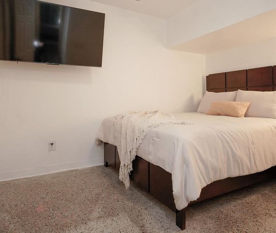 4739 BAYWOOD POINT DRIVE S, Gulfport, FL 33711