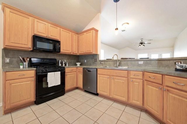 2720 Granite Creek DR, Leander, TX 78641