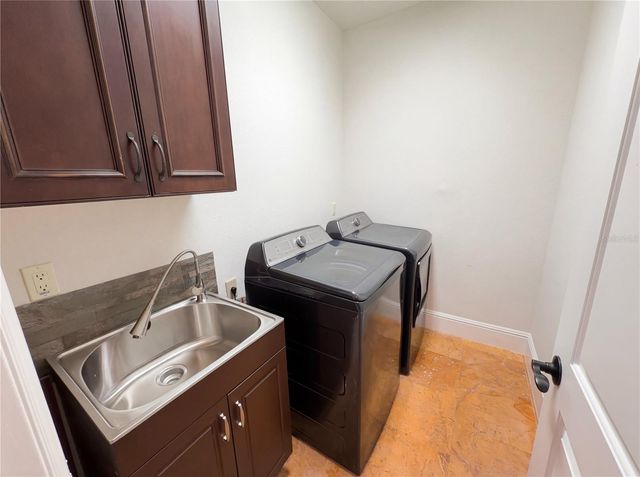 1177 KENWOOD AVENUE, Winter Park, FL 32789