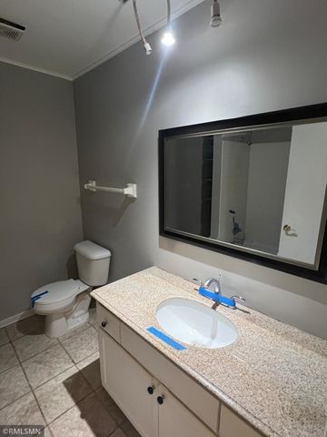 401 E Burnsville Parkway 334, Burnsville, MN 55337