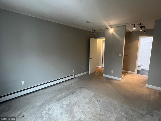 401 E Burnsville Parkway 334, Burnsville, MN 55337