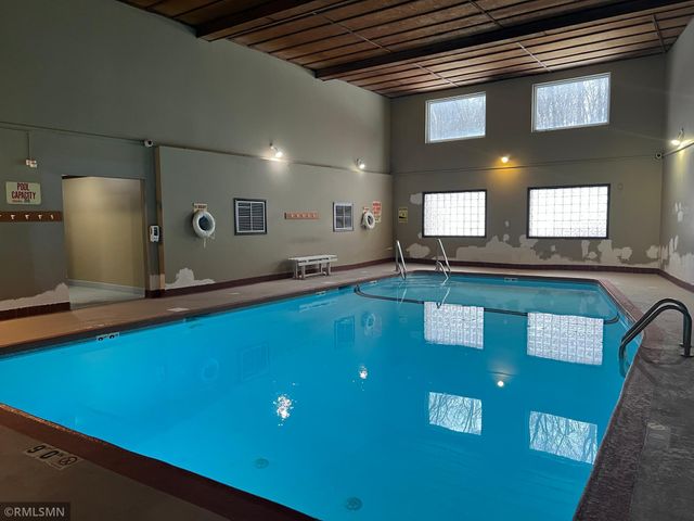 401 E Burnsville Parkway 334, Burnsville, MN 55337