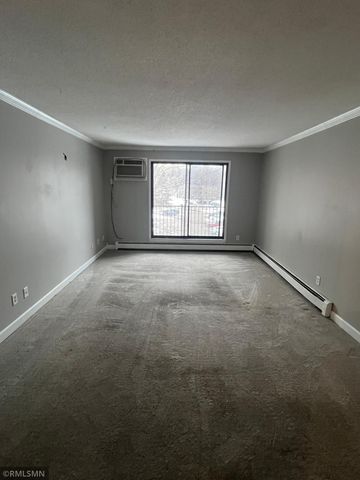 401 E Burnsville Parkway 334, Burnsville, MN 55337