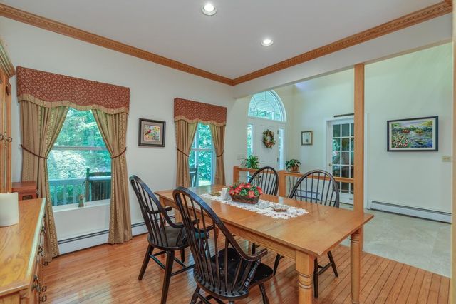 14 Fieldstone Drive, Hooksett, NH 03106