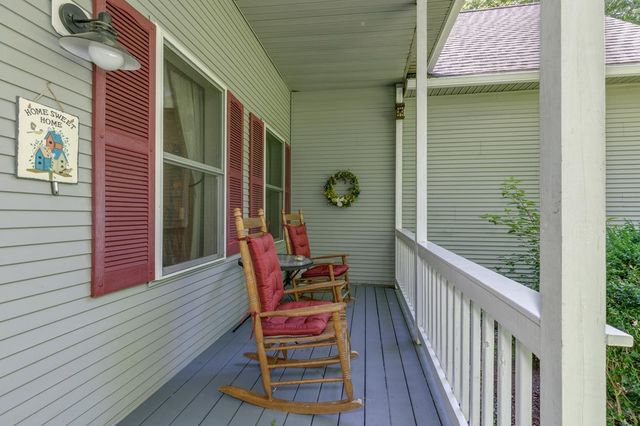 14 Fieldstone Drive, Hooksett, NH 03106
