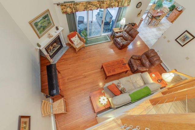 14 Fieldstone Drive, Hooksett, NH 03106