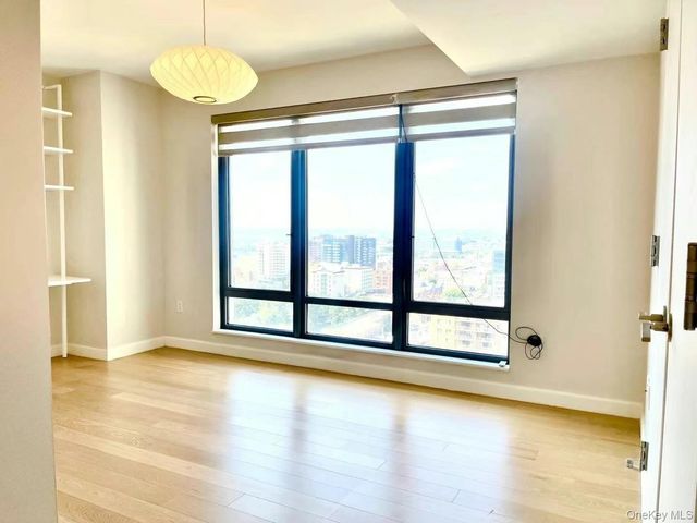 138-35 39th Avenue 16A + 17A, Flushing, NY 11354
