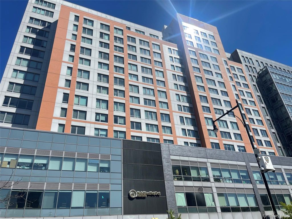 138-35 39th Avenue 16A + 17A, Flushing, NY 11354