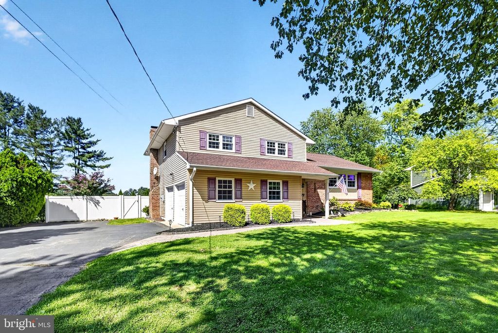 14 CHERRYBOOK LN, EAST WINDSOR TWP, NJ 08520 — photo 3
