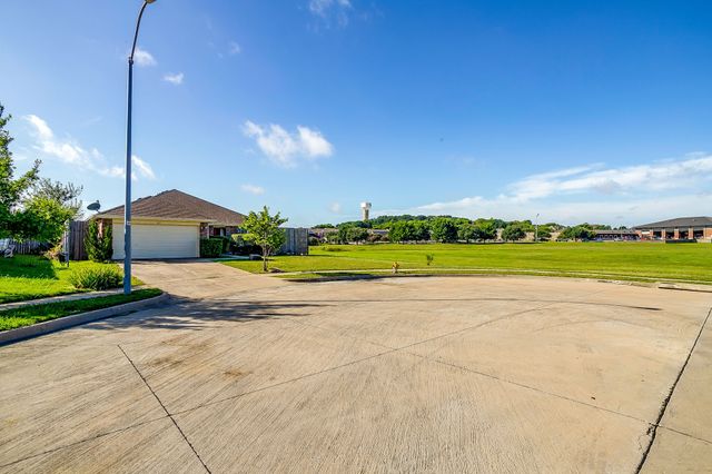 813 Sage Circle, Burleson, TX 76028