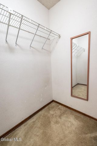 208 Yorktown Drive, Halfmoon, NY 12065