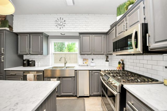 8910 Burleson Court, Houston, TX 77064