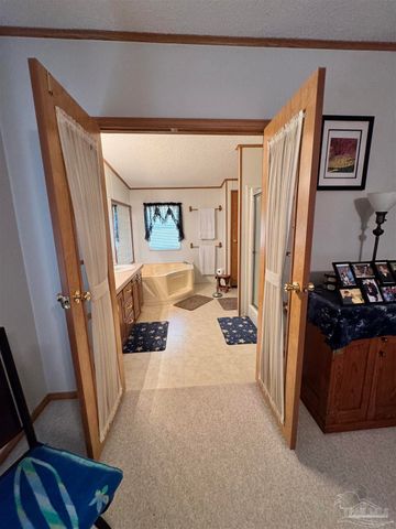 6512 Winston Brown Rd, Milton, FL 32570