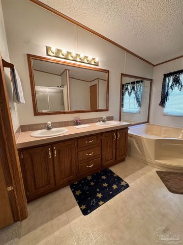 6512 Winston Brown Rd, Milton, FL 32570