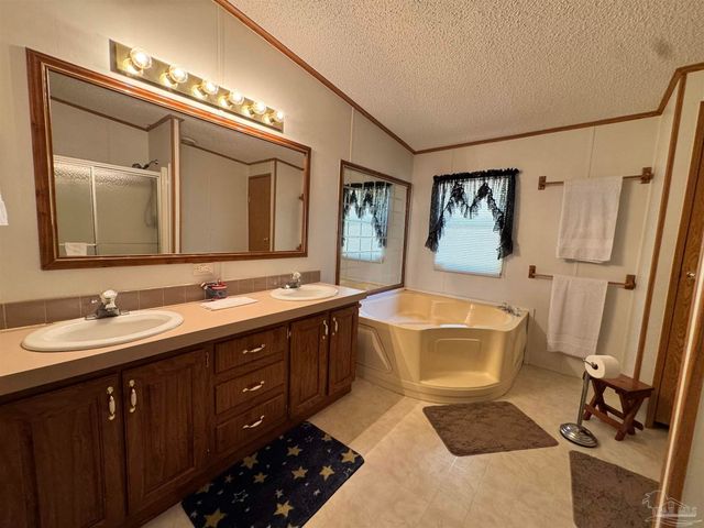 6512 Winston Brown Rd, Milton, FL 32570