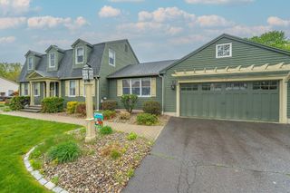 4 Pheasant Run, South Hadley, MA 01075