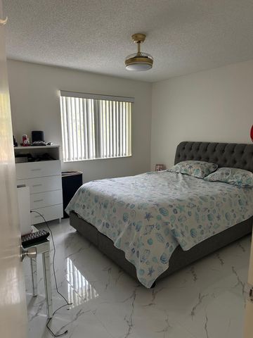 4557 Luxemburg Court, Lake Worth, FL 33467