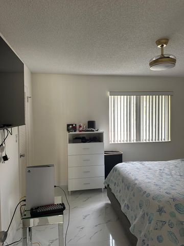 4557 Luxemburg Court, Lake Worth, FL 33467