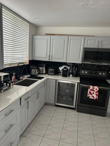 4557 Luxemburg Court, Lake Worth, FL 33467