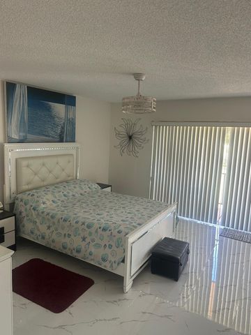 4557 Luxemburg Court, Lake Worth, FL 33467