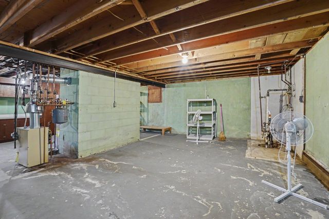 4925 W Freeland Rd Road, Saginaw, MI 48604